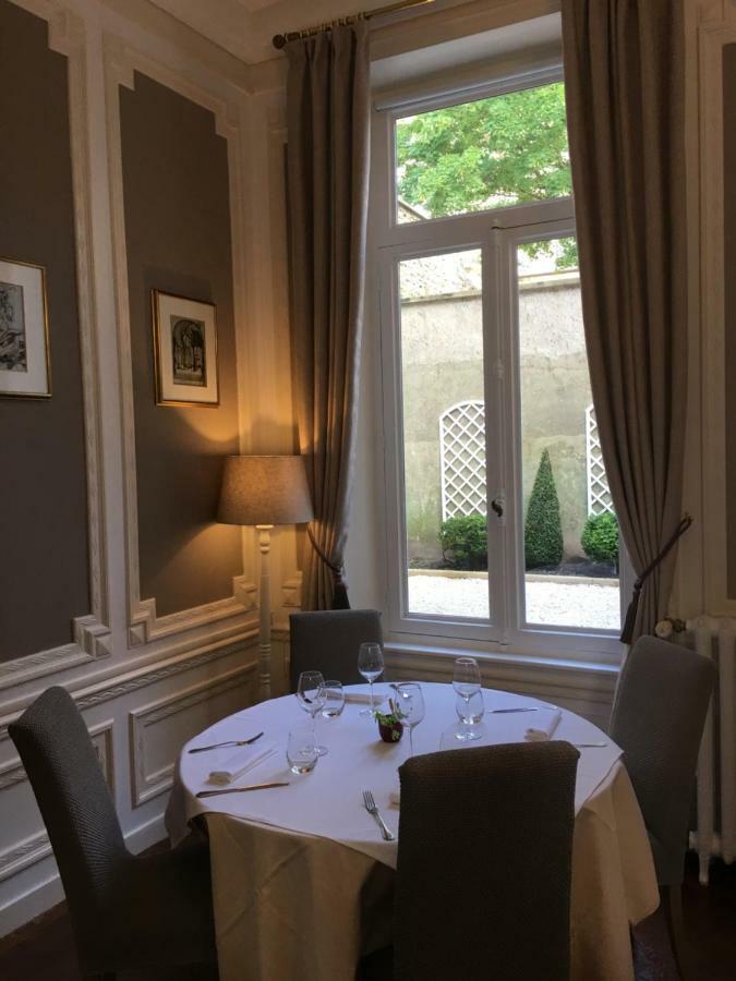 Enclos de l'Evêché Boulogne-sur-Mer Esterno foto